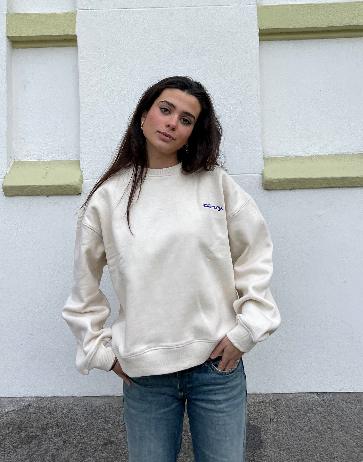 CREWNECK MARSHMALLOW "OUT OF OFFICE"